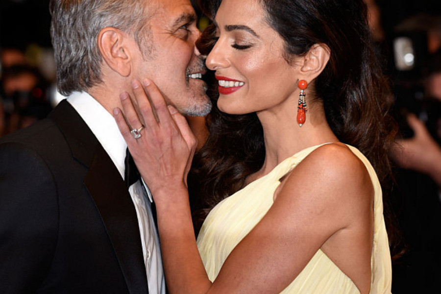 Uspela vantelesna oplodnja, Amal Kluni nosi blizance?