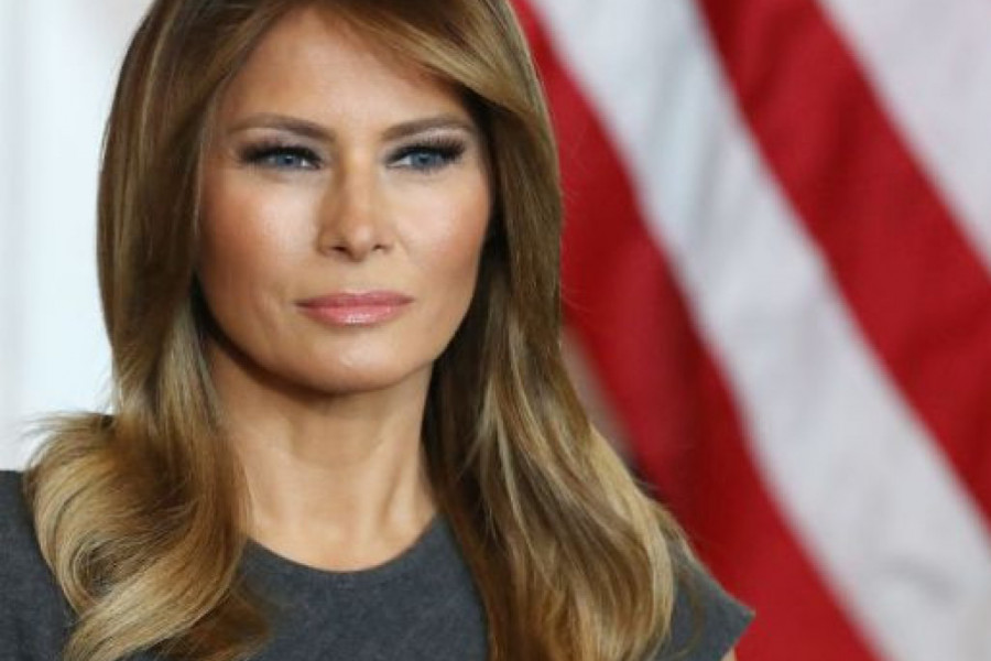 Nije odolela ovom trendu: Melanija Tramp u hit kaputu sezone Nije odolela ovom trendu: Melanija Tramp u hit kaputu sezone