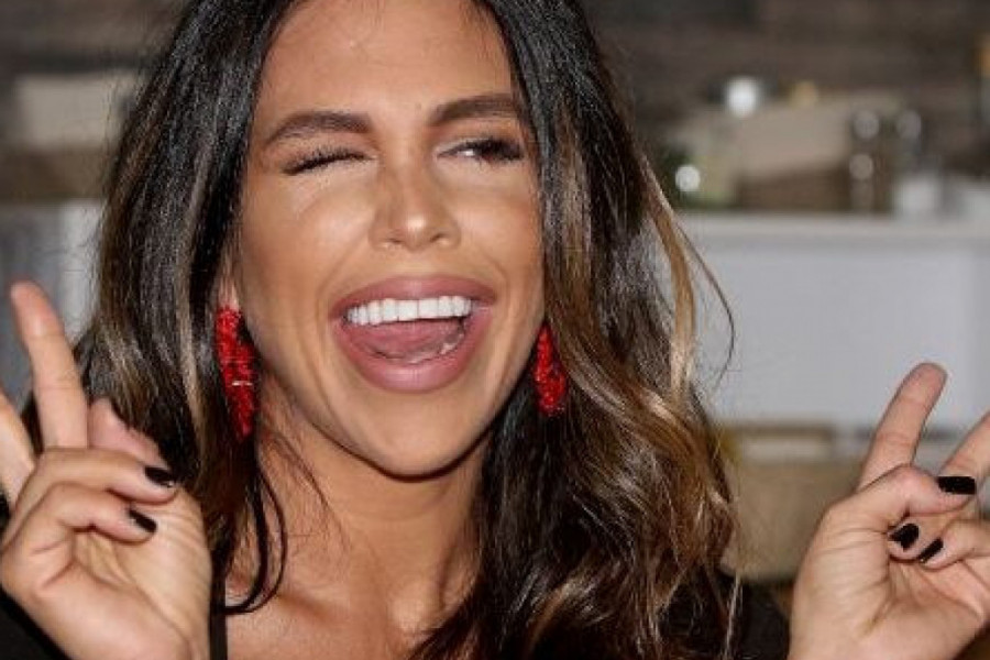 Komšinica otkriva: ŠTA TO Katarina Kaja Ostojić POSEDUJE ZBOG ČEGA MUŠKARCI GUBE GLAVU ZA NJOM Komšinica otkriva: ŠTA TO Katarina Kaja Ostojić POSEDUJE ZBOG ČEGA MUŠKARCI GUBE GLAVU ZA NJOM