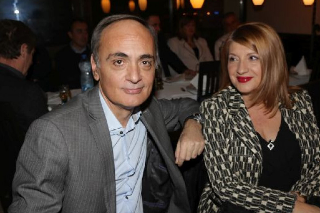 Sada je jasno kakav je njihov brak: Evo zašto svi pričaju o poslednjem pojavljivanju Ace Ilića i Biljane Jevtić (FOTO) Sada je jasno kakav je njihov brak: Evo zašto svi pričaju o poslednjem pojavljivanju Ace Ilića i Biljane Jevtić (FOTO)
