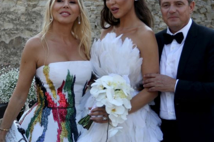 SLAVLJE U PIKSIJEVOJ PORODICI: Ćerka Anja ne skida osmeh sa lica (foto)