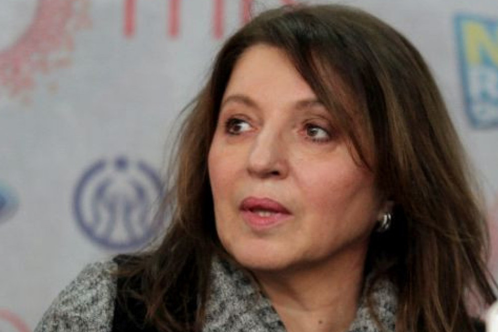 Mirjana Karanović podržala mladu koleginicu: Odbijam da igram sa Branislavom Lečićem Mirjana Karanović podržala mladu koleginicu: Odbijam da igram sa Branislavom Lečićem