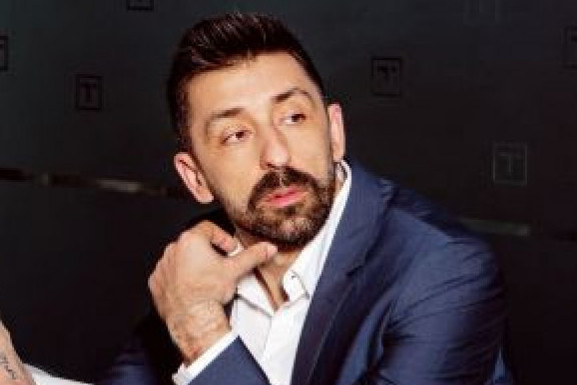 Supruga Ognjena Amidžića prebačena U BOLNICU nakon SAOBRAĆAJNE NEZGODE Supruga Ognjena Amidžića prebačena U BOLNICU nakon SAOBRAĆAJNE NEZGODE