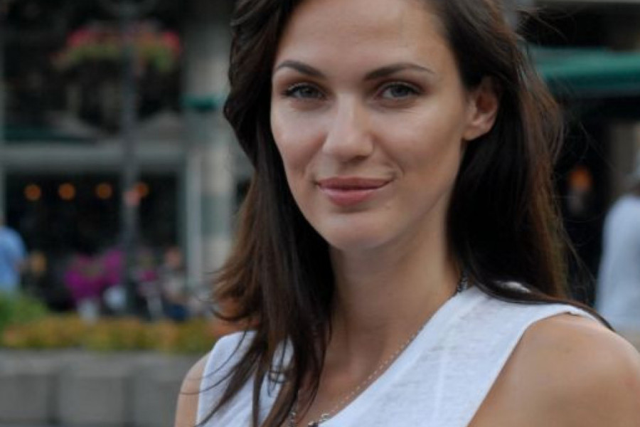 OBUKLA JE KAO PRAVU PRINCEZU IZ BAJKE: Bojana Barović oduševila fotografijom ćerkice Leone! (foto)