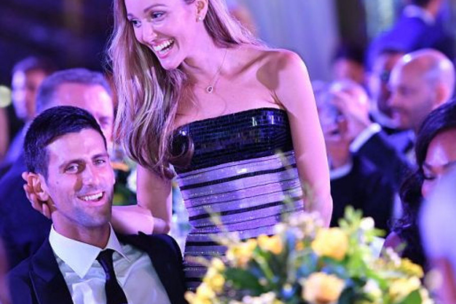SVI DETALJI INTIMNE PROSLAVE: Jelena je sve sakrila od Novaka, a ŠOK je usledio kada je teniser OVO ugledao!
