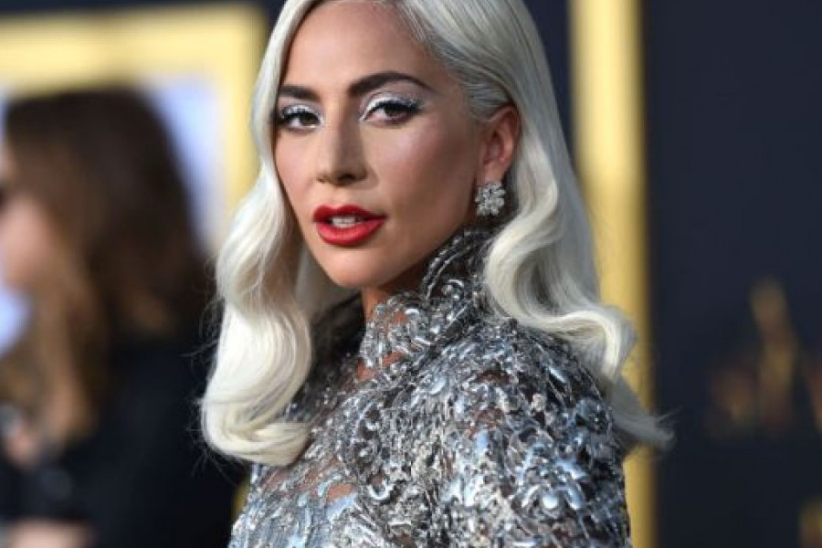 Ledi Gaga će biti domaćin Met Gale, a ovim stajlingom ZAPANJILA sve, fanovi se mole da OVO ne obuče na svečanost! (foto) Ledi Gaga će biti domaćin Met Gale, a ovim stajlingom ZAPANJILA sve, fanovi se mole da OVO ne obuče na svečanost! (foto)