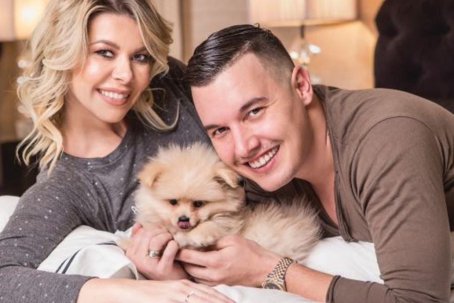 OVAKVU MLADU SRBIJA NIJE VIDELA: Danijela Karić NIJE OBUKLA VENČANICU, evo kako je došla na CRKVENO VENČANJE (foto) OVAKVU MLADU SRBIJA NIJE VIDELA: Danijela Karić NIJE OBUKLA VENČANICU, evo kako je došla na CRKVENO VENČANJE (foto)
