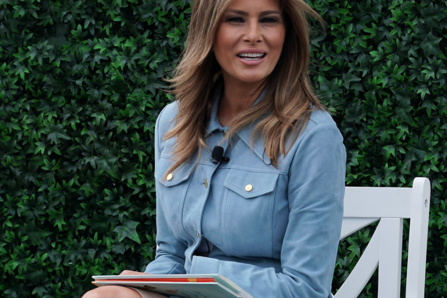 OVA FOTKA kruži internetom i niko ne može da poveruje u OVO: Melanija proslavila 49. rođendan a bela kuća SE OBRUKALA čestitkom! (foto) OVA FOTKA kruži internetom i niko ne može da poveruje u OVO: Melanija proslavila 49. rođendan a bela kuća SE OBRUKALA čestitkom! (foto)