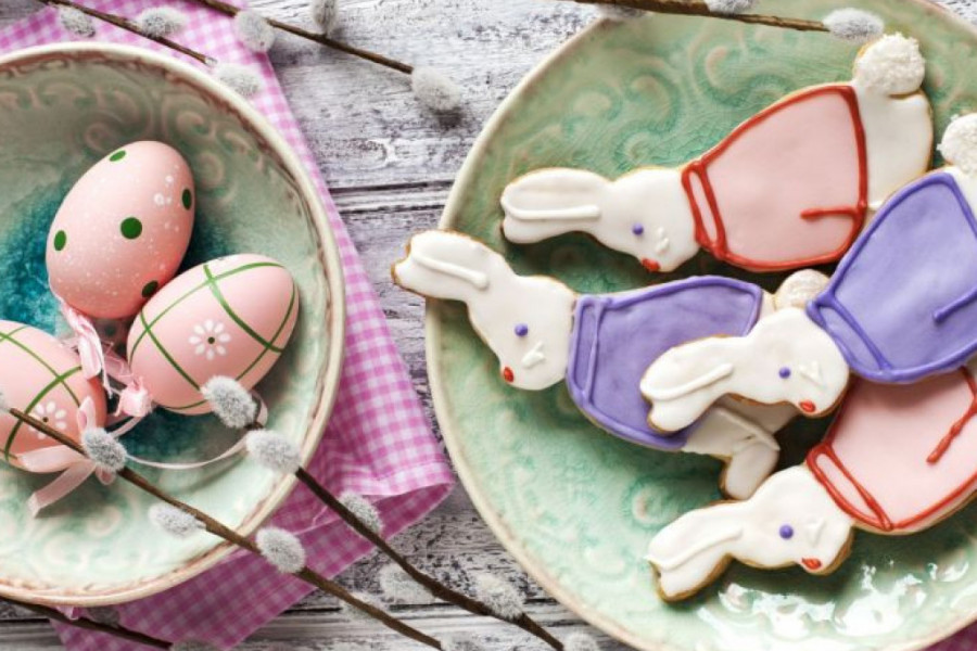 Da vam cela kuća neodoljivo miriše! Vaskršnji medenjaci su toliko UKUSNI da ćete tražiti JOŠ! (recept) Da vam cela kuća neodoljivo miriše! Vaskršnji medenjaci su toliko UKUSNI da ćete tražiti JOŠ! (recept)
