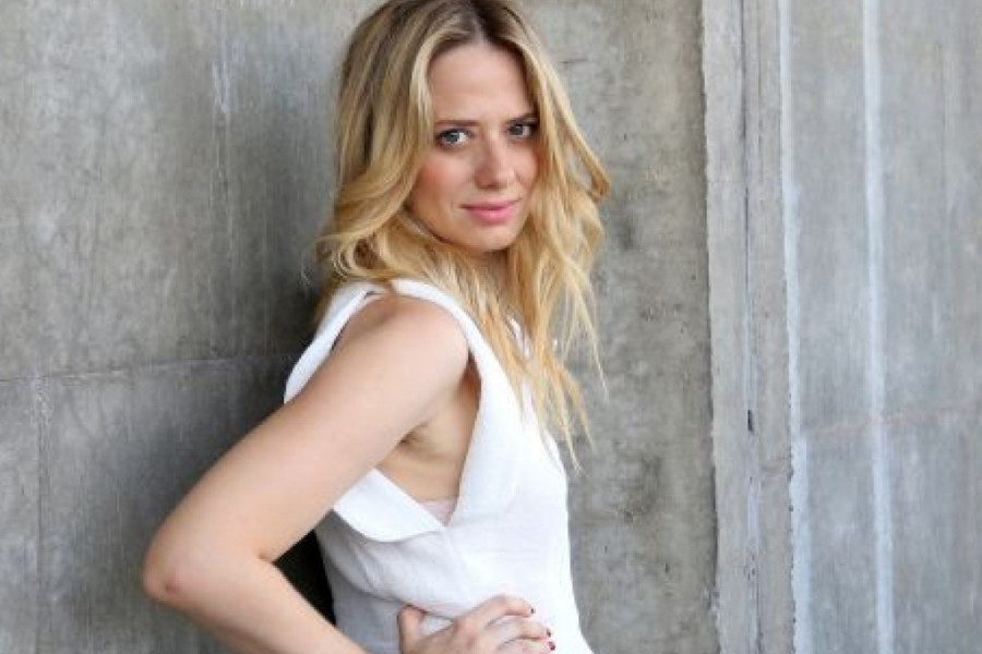 OPROŠTAJNA FOTKA KOJA KIDA SRCA: Jelena Veljača sa ćerkom NAPUŠTA BEOGRAD! (foto)