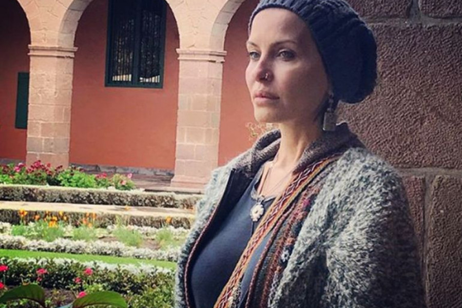 PRE GODINU DANA ISPISALA SINA IZ ŠKOLE I ŠOKIRALA SVE: Elena Karić je danas PREZADOVOLJNA svojom odlukom, a evo i zašto (foto) PRE GODINU DANA ISPISALA SINA IZ ŠKOLE I ŠOKIRALA SVE: Elena Karić je danas PREZADOVOLJNA svojom odlukom, a evo i zašto (foto)