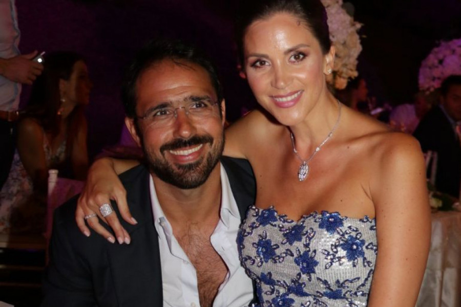 STARI PRIJATELJI NA OKUPU: Jelenu Bin Drai i njenog supruga POSETIO OVAJ POZNATI PAR! (foto) STARI PRIJATELJI NA OKUPU: Jelenu Bin Drai i njenog supruga POSETIO OVAJ POZNATI PAR! (foto)