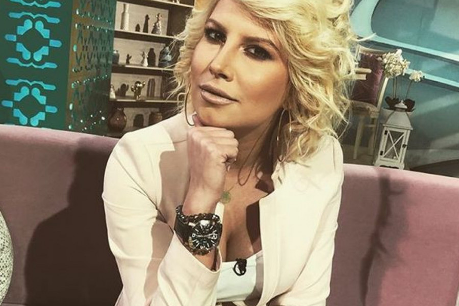 Voditeljka Dea Đurđević OPERISANA, OBAVEZNA još jedna INTERVENCIJA, Mladen je gleda SAMO PREKO STAKLA!