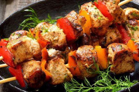 Pileći kebab - nezaboravan užitak za vaše čulo ukusa! Isprobajte... (RECEPT)