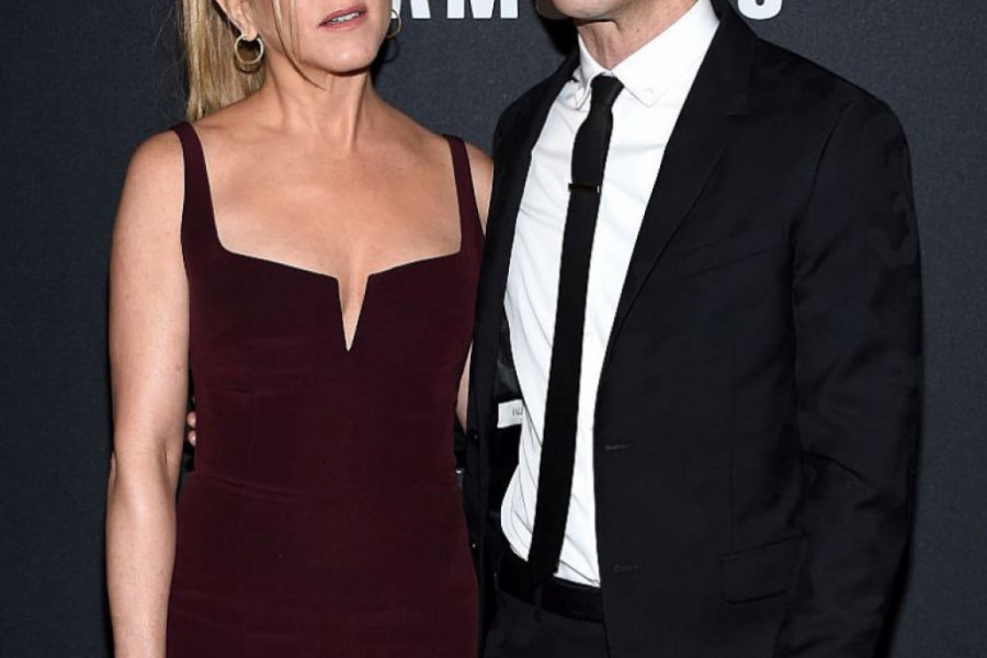 FANOVI U NEVERICI: Kako je Džastin Teru čestitao rođendan Dženifer Aniston (foto)
