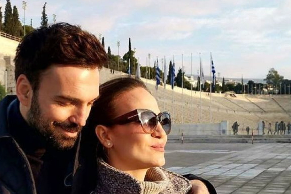 Konačno isplivala prava istina: Evo kakav odnos Jelena Tomašević ima sa svekrom i svekrvom Konačno isplivala prava istina: Evo kakav odnos Jelena Tomašević ima sa svekrom i svekrvom