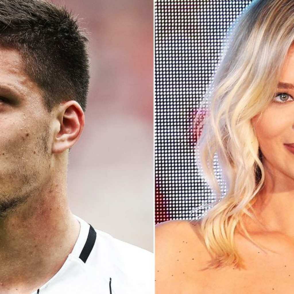 Sofija i Luka prvi put u šetnji sa sinom, a svi se okreću za manekenkom! (FOTO) Sofija i Luka prvi put u šetnji sa sinom, a svi se okreću za manekenkom! (FOTO)