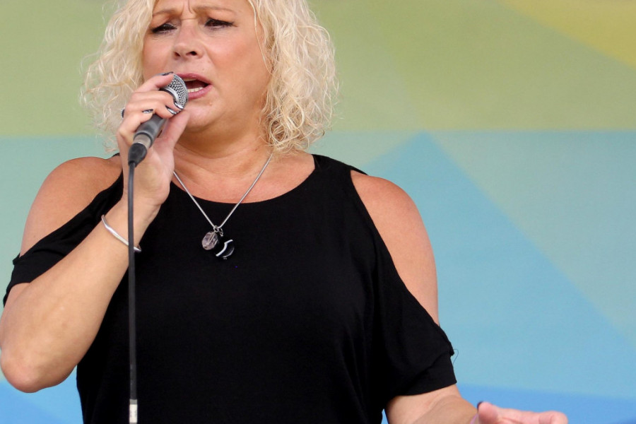 Marina Perazić ostala bez oca, unuka Luna u suzama: Dok ja dišem, nisi otišao nigde! Marina Perazić ostala bez oca, unuka Luna u suzama: Dok ja dišem, nisi otišao nigde!