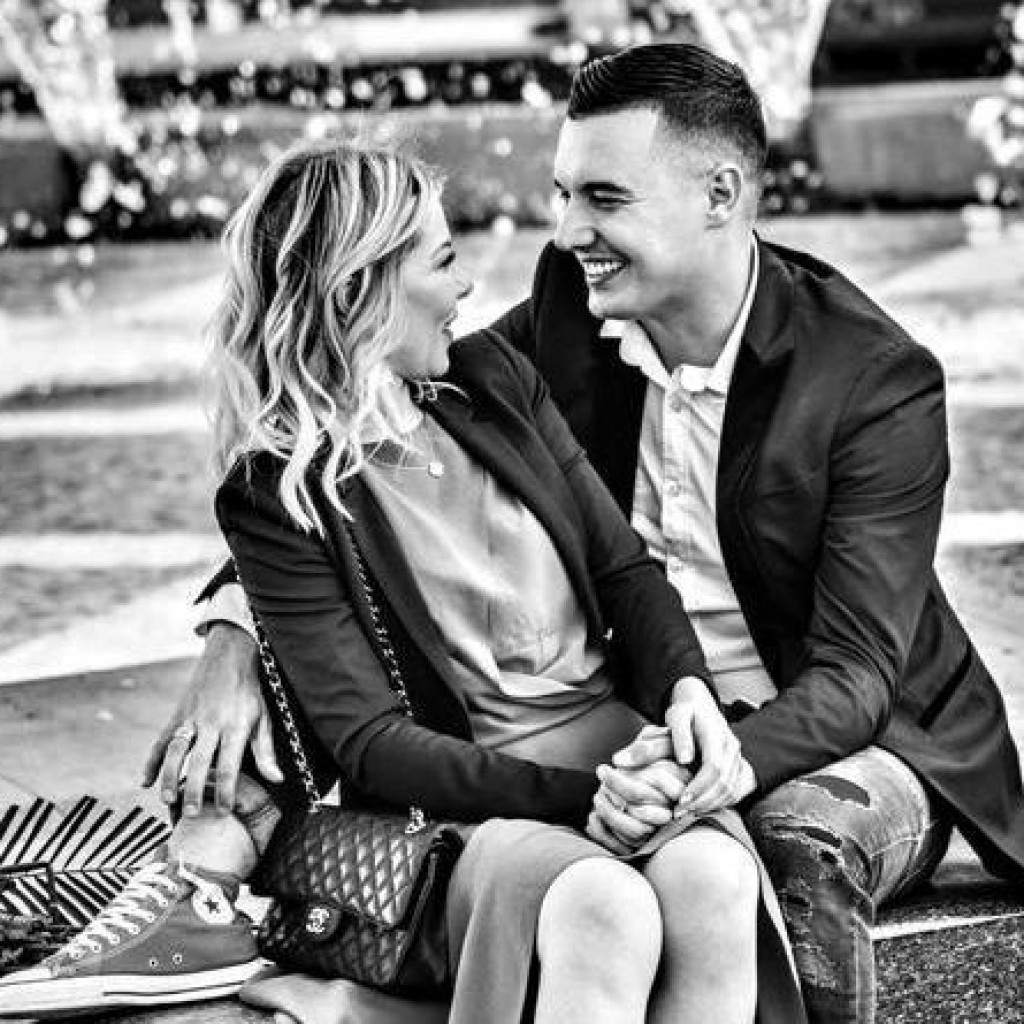 Ivan Mileusnić i Danijela Karić objavili srećne vesti, čestitke samo pljušte! Ivan Mileusnić i Danijela Karić objavili srećne vesti, čestitke samo pljušte!