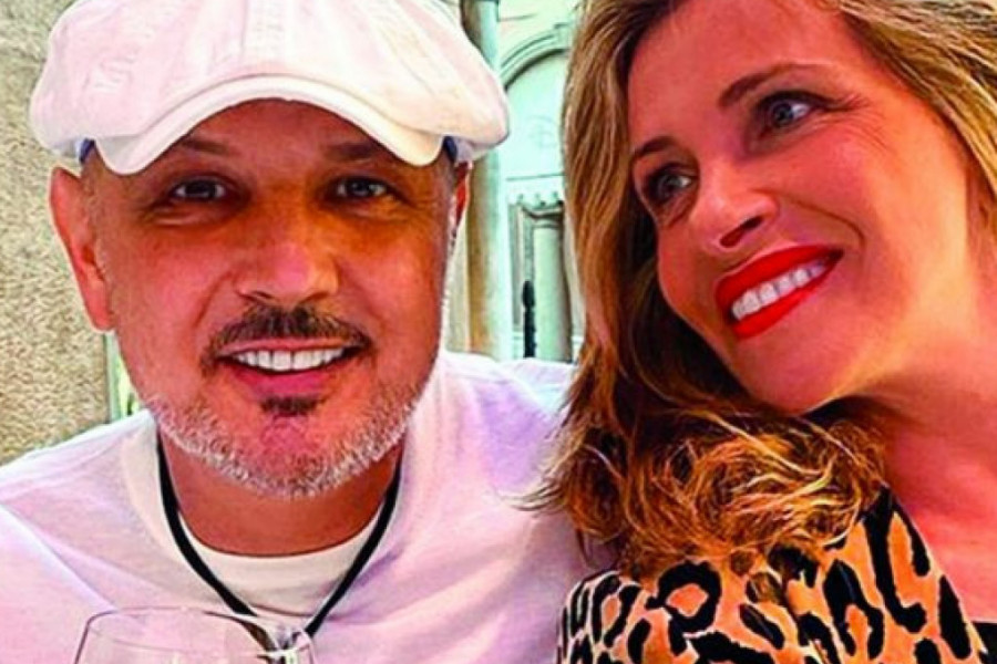 Ćerke i žena Siniše Mihajlovića oduvale zvanice na žurki "seksi deke" (foto) Ćerke i žena Siniše Mihajlovića oduvale zvanice na žurki "seksi deke" (foto)