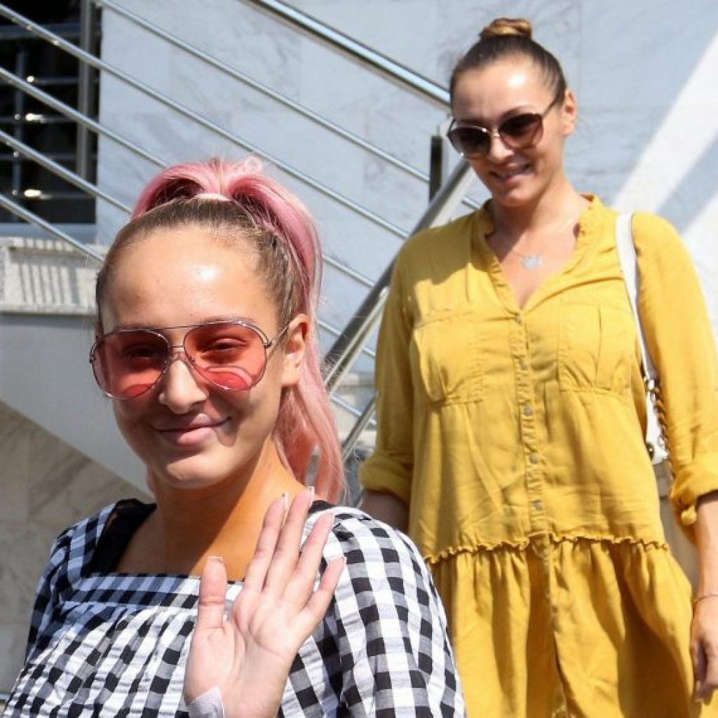 Okršaj majke i ćerke: Anabela i Luna završile za sva vremena Okršaj majke i ćerke: Anabela i Luna završile za sva vremena