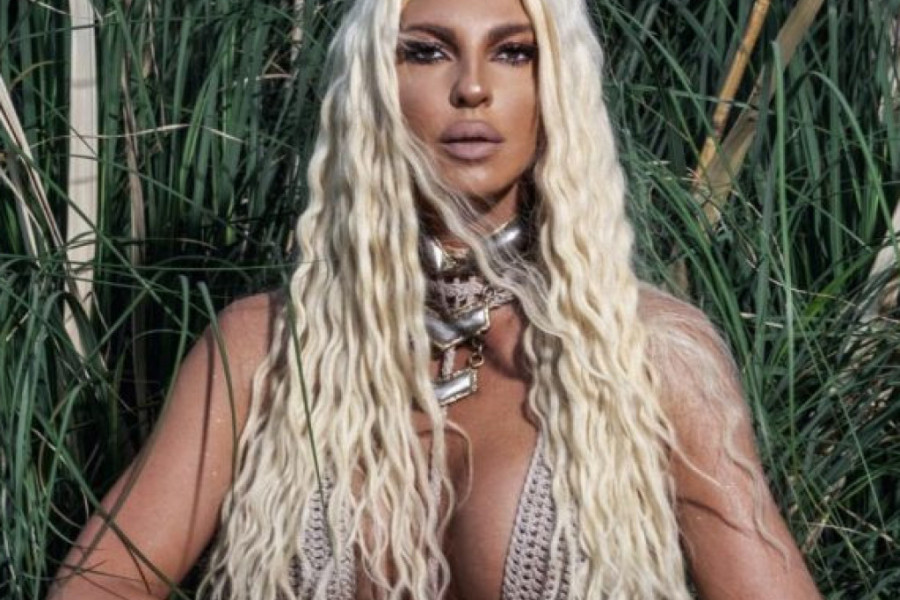 Diva Jelena Karleuša stala na crtu Hejli Boldvin i Rouzi Hantington-Vajlti Diva Jelena Karleuša stala na crtu Hejli Boldvin i Rouzi Hantington-Vajlti