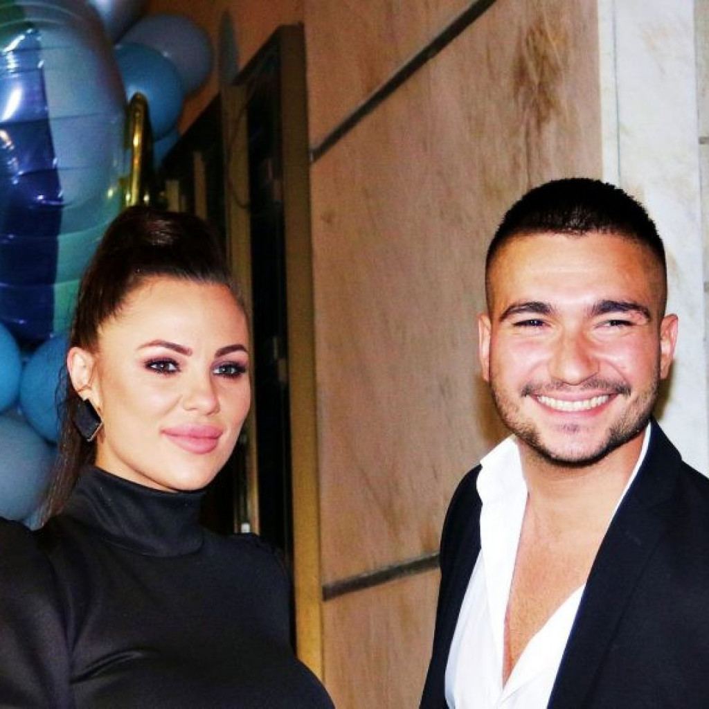 Mirko Šijan i Bojana Rodić u ljubavnom zanosu: Poljubac samo što nije pao! Mirko Šijan i Bojana Rodić u ljubavnom zanosu: Poljubac samo što nije pao!