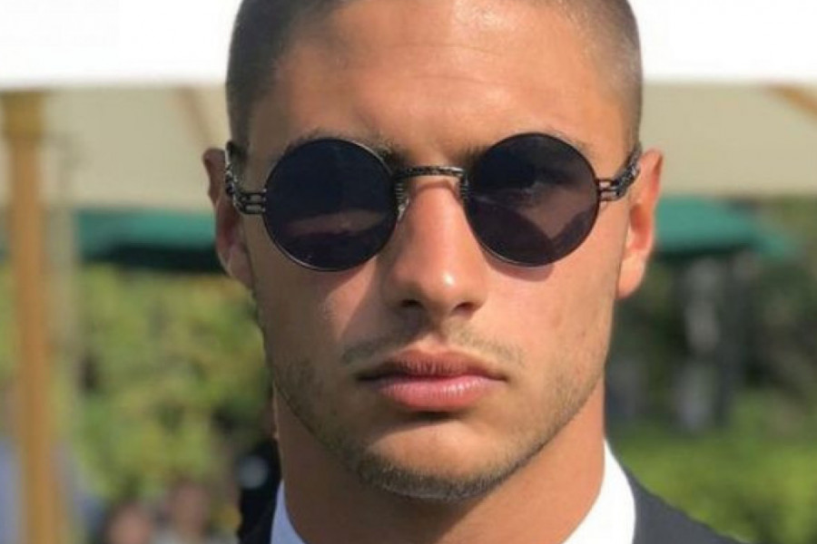 Nikolas Saveljić za „Story“: Nositi breme uspešnih roditelja za mene je podstrek Nikolas Saveljić za „Story“: Nositi breme uspešnih roditelja za mene je podstrek