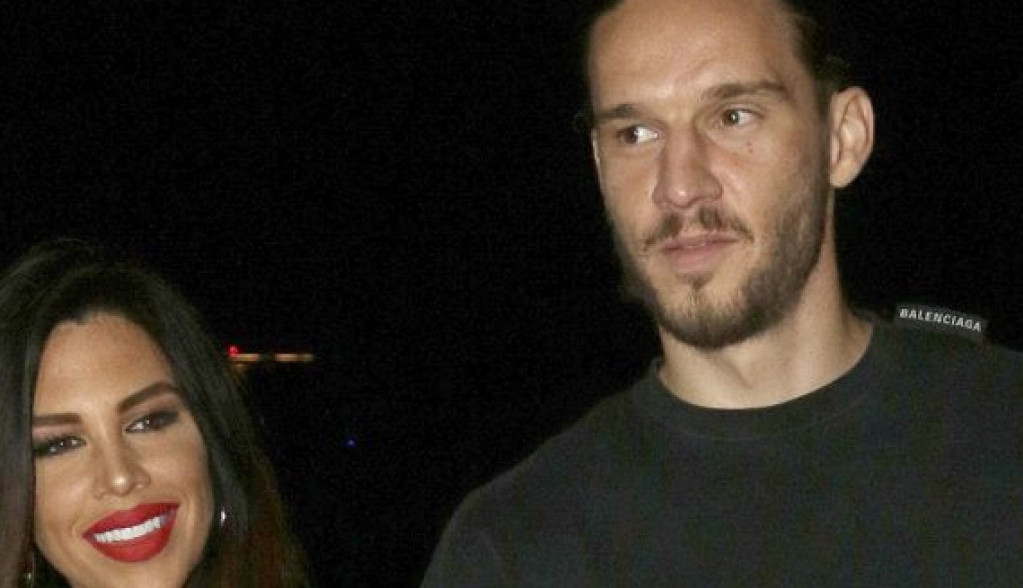 Kaja Ostojić prvi put o novoj vezi: Mateo je džentlmen, osećam se kao najbitnija osoba u njegovom životu Kaja Ostojić prvi put o novoj vezi: Mateo je džentlmen, osećam se kao najbitnija osoba u njegovom životu