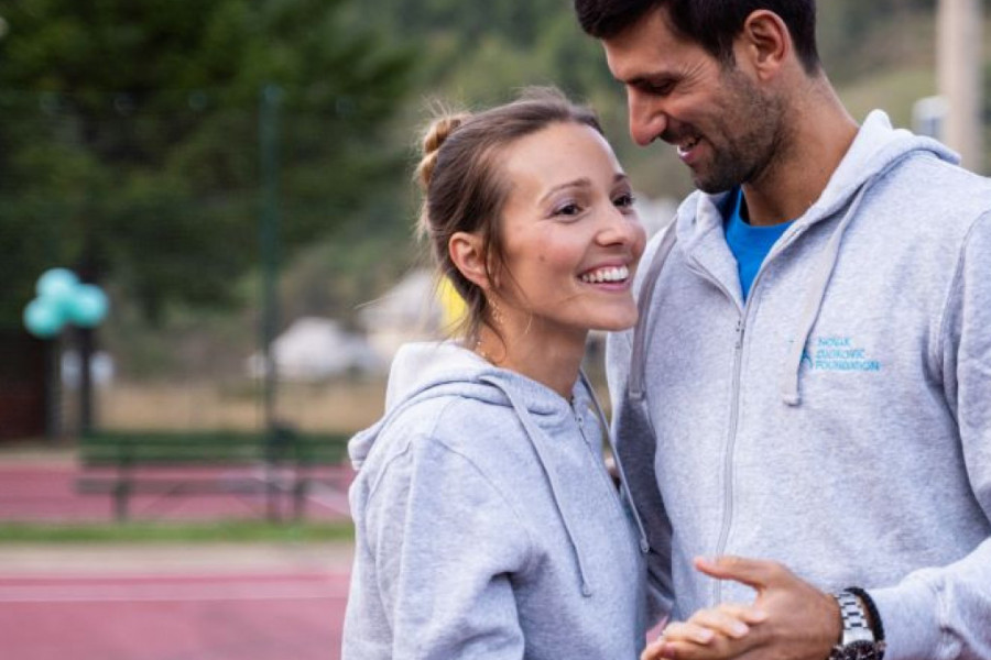 Jelena i Nole potpuno će vas razgaliti: Čestitka za rođendan zbog koje gore društvene mreže! Jelena i Nole potpuno će vas razgaliti: Čestitka za rođendan zbog koje gore društvene mreže!