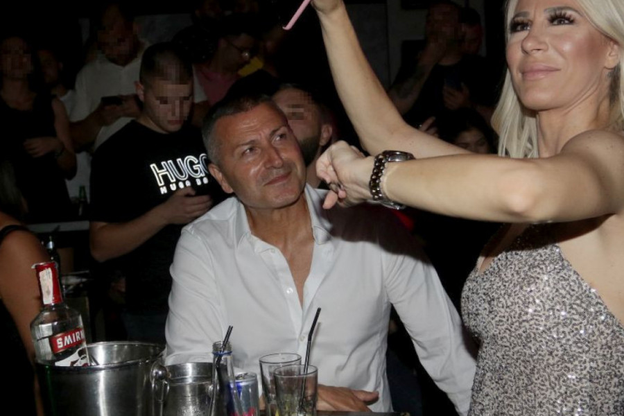 Goreo Beograd: Zgodna Vesna i Đole Đogani prvi put u noćnom provodu! Goreo Beograd: Zgodna Vesna i Đole Đogani prvi put u noćnom provodu!