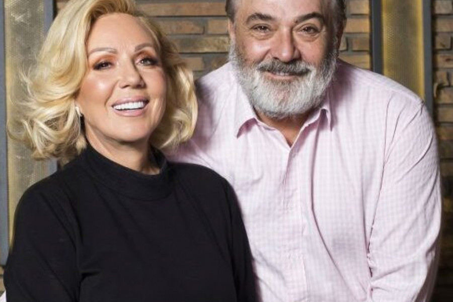 Ljubav, luksuz i skupoceno vino! Lepa Brena i Boba otputovali privatnim letom u Monako!