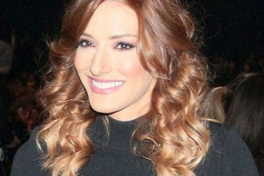 Virtuelni buket u doba korone: Jovana Joksimović slavi 39. rođendan (foto) Virtuelni buket u doba korone: Jovana Joksimović slavi 39. rođendan (foto)
