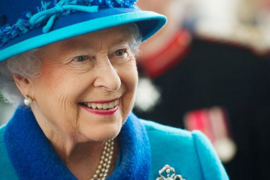 Zbog korone kraljica Elizabeta Druga 94. rođendan slavi u tišini (foto)