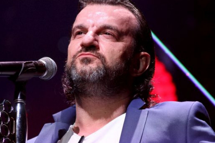 Humani potez poznatog pevača: Evo šta će Aca Lukas uraditi u ponedeljak za ceo svet! Humani potez poznatog pevača: Evo šta će Aca Lukas uraditi u ponedeljak za ceo svet!