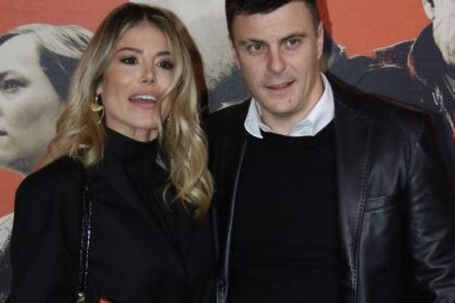 Iza zavese krije se nešto drugo: Evo šta je zapravo razdvojilo Anu i Vuka