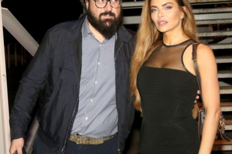 U jakom zemljotresu Nikolina Pišek ostala bez krova nad glavom! (foto) U jakom zemljotresu Nikolina Pišek ostala bez krova nad glavom! (foto)