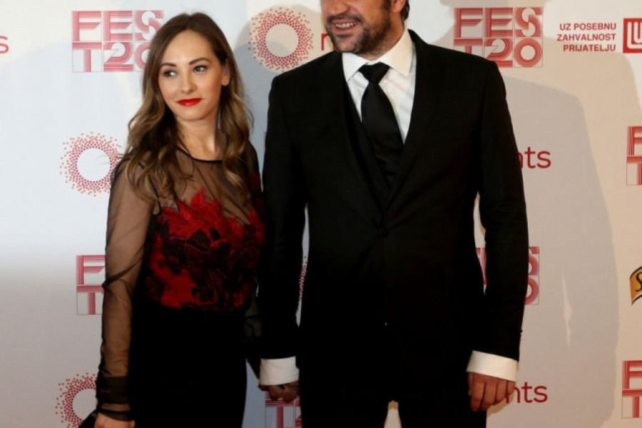 Goran Bogdan i Jovana Stojiljković: Neko želi da uništi našu ljubav! Goran Bogdan i Jovana Stojiljković: Neko želi da uništi našu ljubav!
