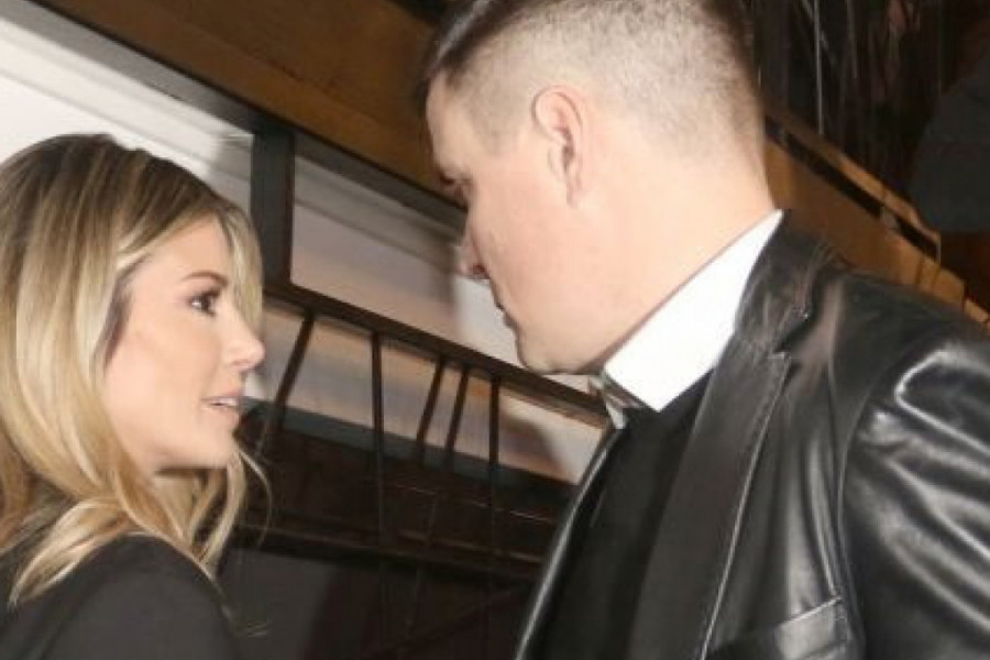 Zvanično je! Ana Mihajlovski i Vuk Kostić prvi put zajedno u javnosti! (foto) Zvanično je! Ana Mihajlovski i Vuk Kostić prvi put zajedno u javnosti! (foto)