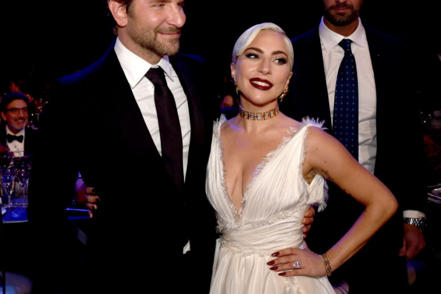 Ledi Gaga nakon ljubavnog skandala ljubi misterioznog muškarca! (foto)