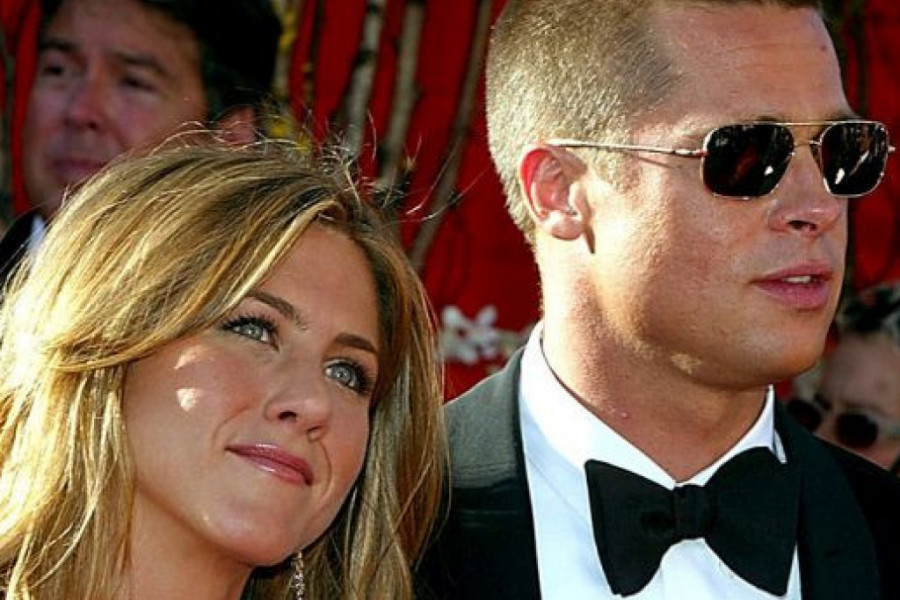 Svetski mediji bruje o tome da su Bred Pit i Dženifer Aniston otišli u Meksiko da usvoje dete Svetski mediji bruje o tome da su Bred Pit i Dženifer Aniston otišli u Meksiko da usvoje dete