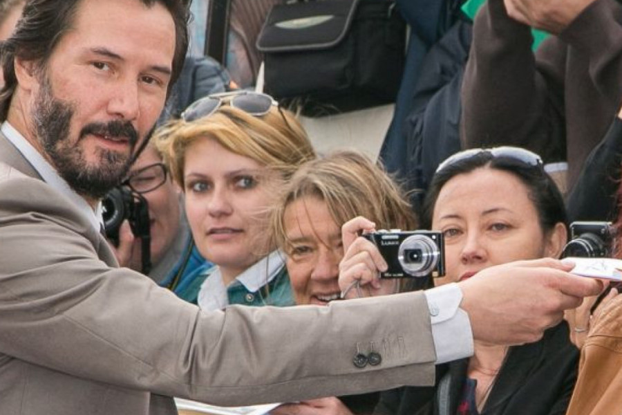 Trebalo mu je 20 godina da se usudi na to: Kijanu Rivis ima novi imidž (foto)