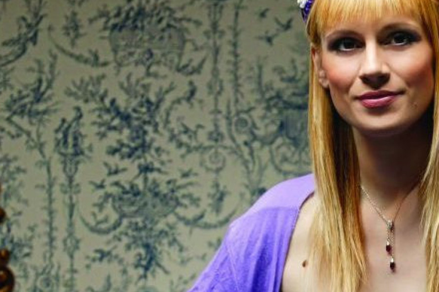 Mina Lazarević preživela je pakao: Sin je burno reagovao na batine bivšeg supruga! Mina Lazarević preživela je pakao: Sin je burno reagovao na batine bivšeg supruga!
