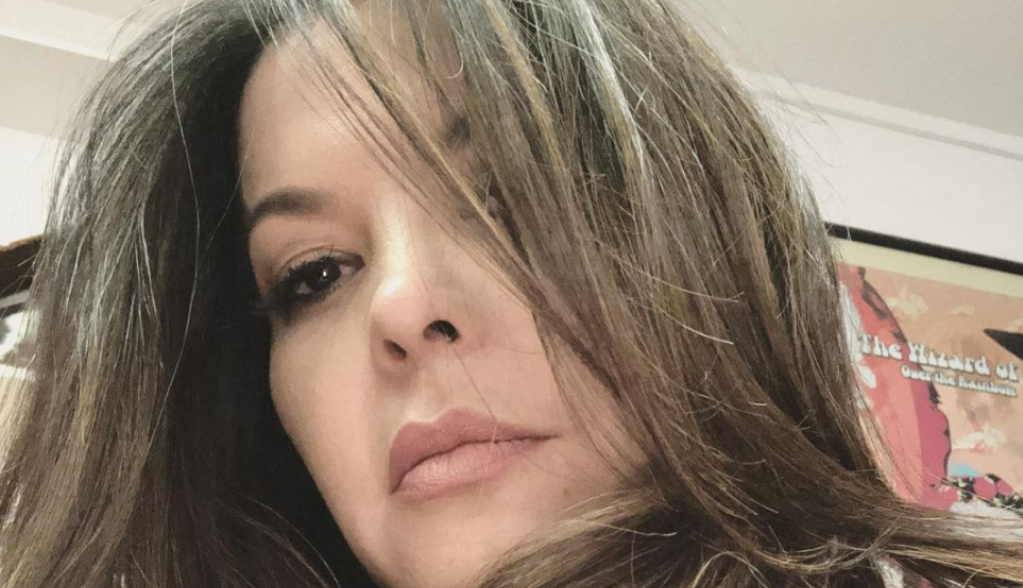 Kako izgleda čuvena Kasandra nakon 20 i više godina? (FOTO) Kako izgleda čuvena Kasandra nakon 20 i više godina? (FOTO)