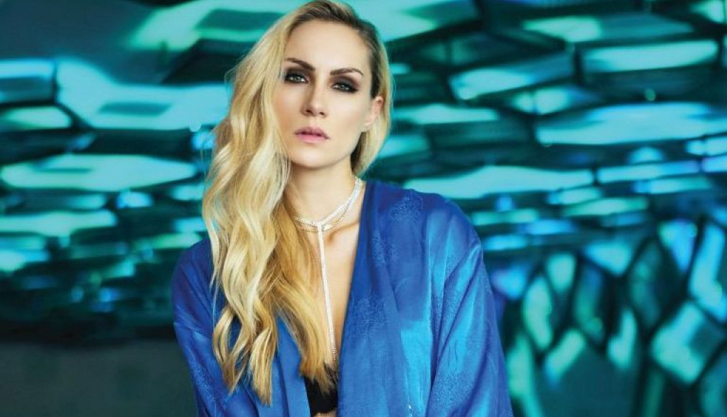 Teška godina za Jelenu Gavrilović: Glumica otvorila dušu o majci Teška godina za Jelenu Gavrilović: Glumica otvorila dušu o majci