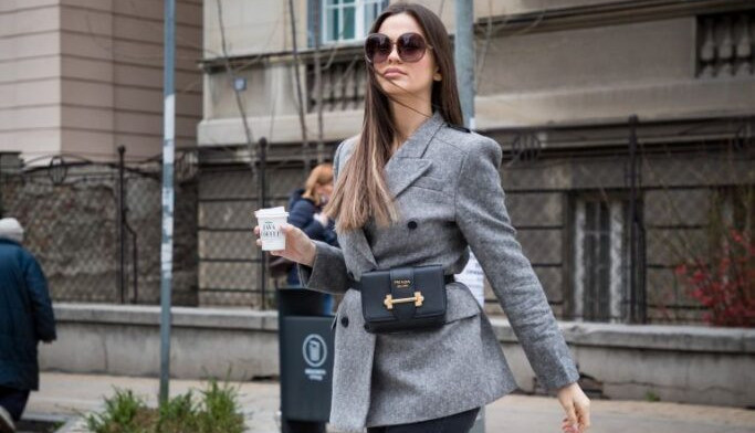 Milica na putovanju s poznatim glumcem, uživa u njegovom zagrljaju (FOTO) Milica na putovanju s poznatim glumcem, uživa u njegovom zagrljaju (FOTO)
