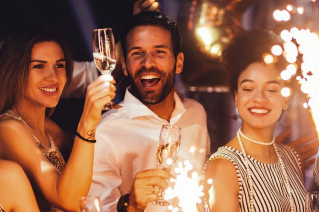 Horoskop za 5. januar: Osobe u znaku Bika ostvariće emotivne namere na zaobilaznim putem, Blizanci ljubav vam je na dohvat ruke Horoskop za 5. januar: Osobe u znaku Bika ostvariće emotivne namere na zaobilaznim putem, Blizanci ljubav vam je na dohvat ruke