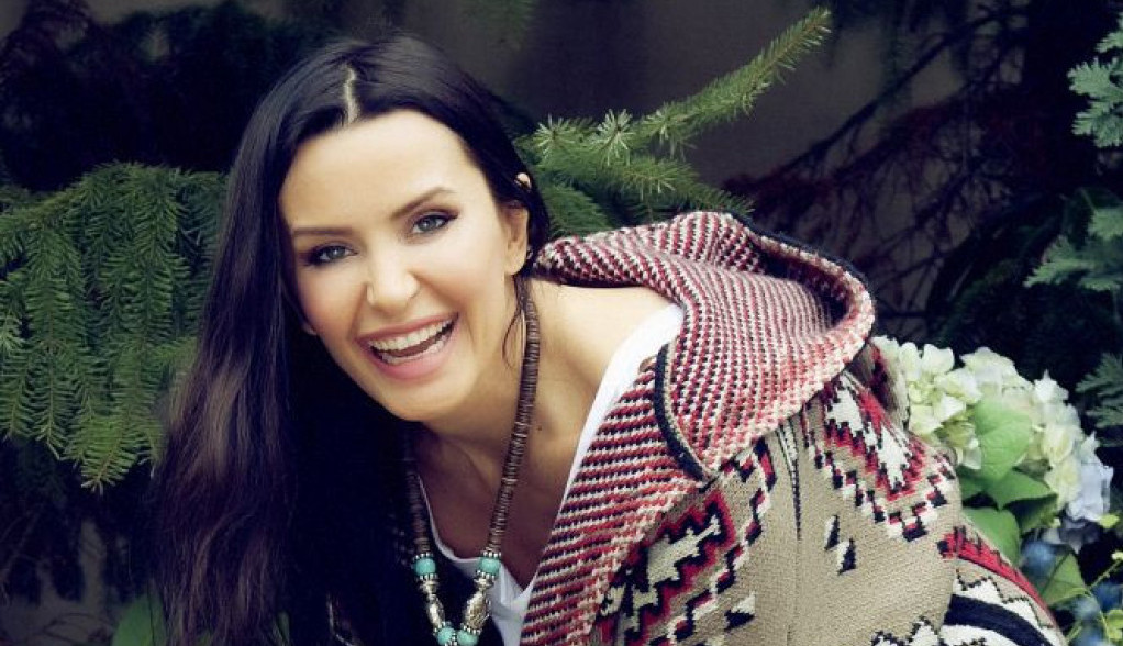 Definitivno je krenula dalje: Ovako Elena Karaman uživa u novoj vezi? (foto) Definitivno je krenula dalje: Ovako Elena Karaman uživa u novoj vezi? (foto)