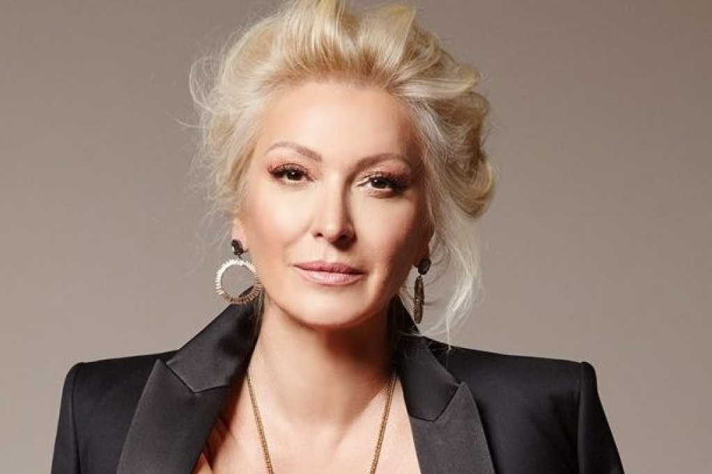 Godinama krije svoju ljubav: Ovaj poznati političar osvojio je srce Olivere Kovačević (FOTO)