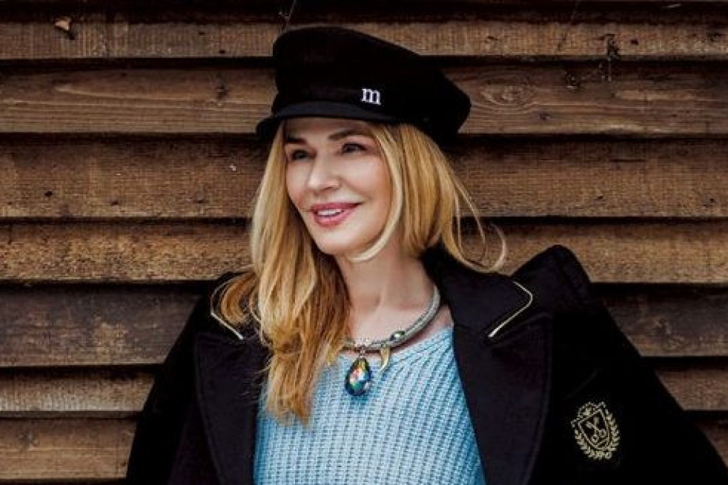 SLOMILA SE: Dve godine od Đoletove smrti na adresu Olivere Balašević stiglo pismo koje sve menja! Pogledajte šta je saznala (FOTO) SLOMILA SE: Dve godine od Đoletove smrti na adresu Olivere Balašević stiglo pismo koje sve menja! Pogledajte šta je saznala (FOTO)